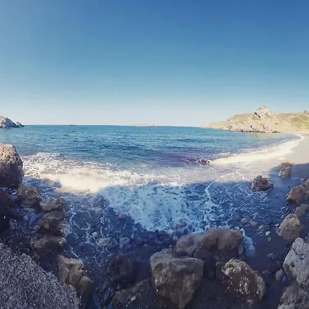 בית נופש To Palio Kamini Velanidia